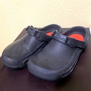 Crocs bistro pro clog size 8 w/ 6 m